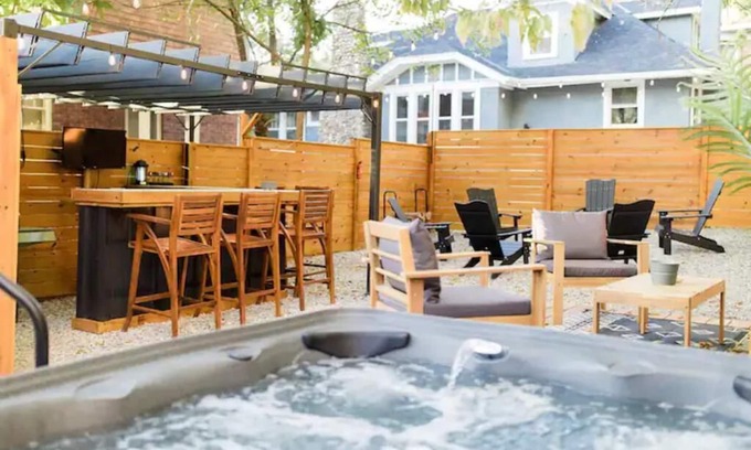 Walnut Hills Casa | The Oasis- Hot tub&Walk to Bars