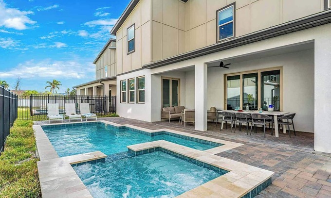 Melbourne Beach Casa | The Ocean Oasis | 5⭐ Villa Next to Beach & River, ft. Themed BRs & Movie Theater