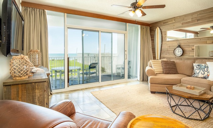 Bethune Beach Apartamento | The Oceans- 3/3 Ocean Front Ground Floor Unit 103