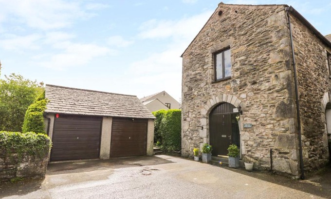 Lindale Casa | The Old Apple Barn