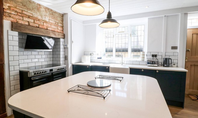 Hook Norton Cabaña | The Old Bakery