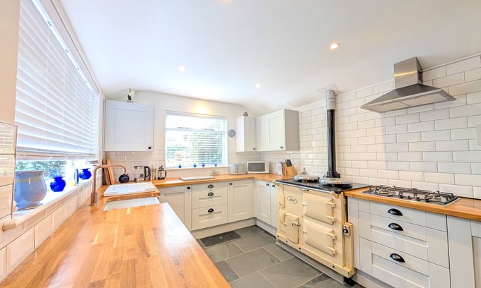 Lelant Casa | The Old Barn near St Ives - Rustic Charm & Space