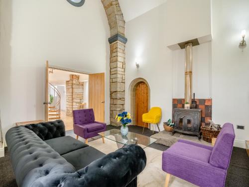 Crawshaw Booth Casa | The Old Church