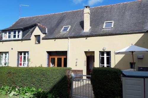 Belle-Isle-en-Terre Casa | The Old Coach House