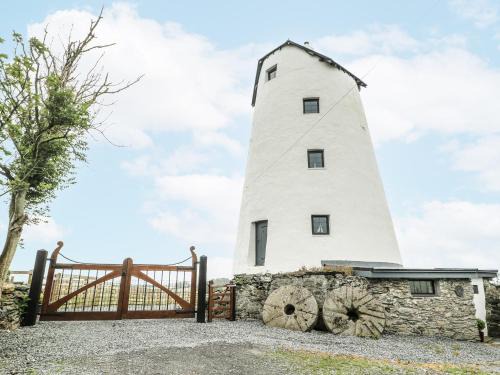 Cemaes Bay Casa | The Old Cornmill