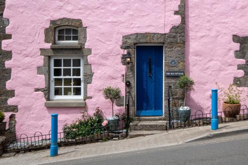 Saundersfoot Casa | The Old Cottage - Central Location Near the Beach