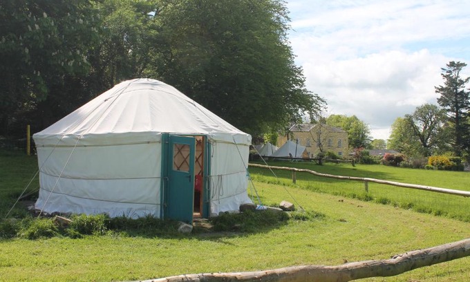 Knockaderry Cross Roads Otro | The Old Forge Glamping