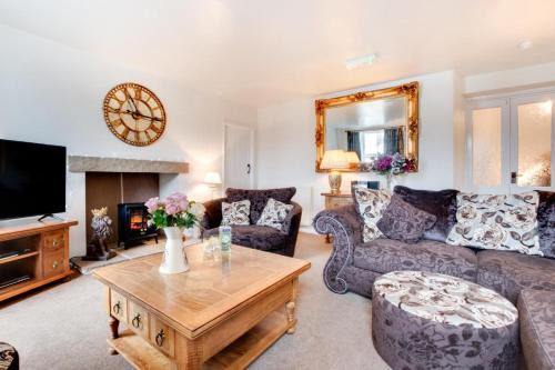 Hawes Casa | The Old Grammar School
