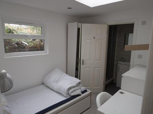 Norbury Casa | The Old Guest House, Norbury Avenue