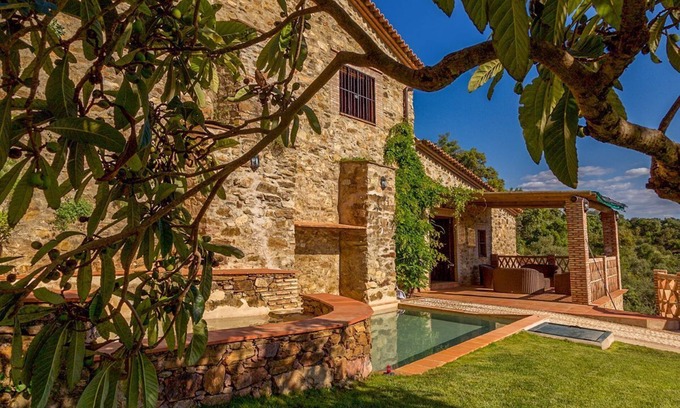 Jabugo Villa | The Old Mill Jabugo - Cuatro Habitaciones Villa, Capacidad 8