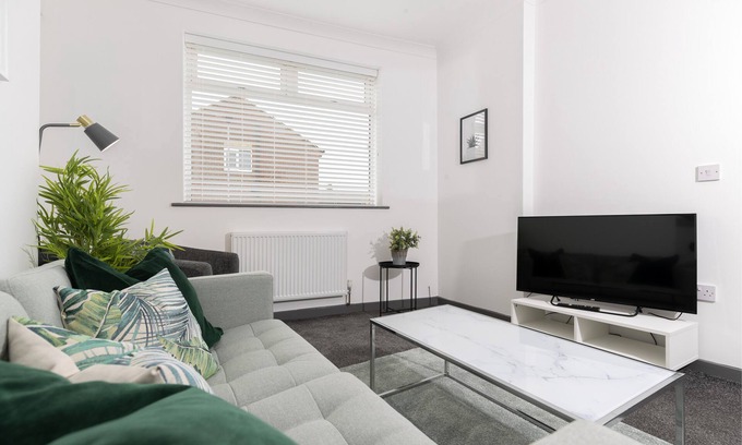 Darlington Casa | The Old Office No. 2 by Our Home Short Stays