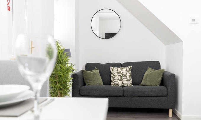 Darlington Casa | The Old Office No. 4 by Our Home Short Stays