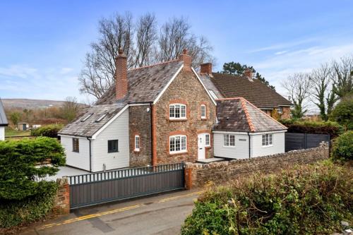 Oxwich Casa | The Old School