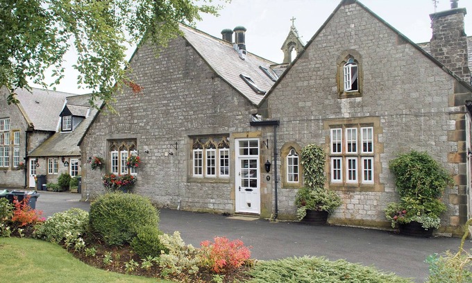 Tideswell Cabaña | The Old School House