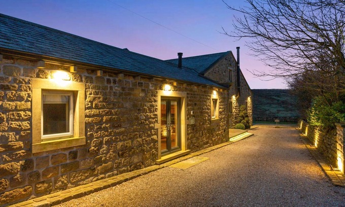 Cowling Cabaña | The Old Shippon Mews, COWLING