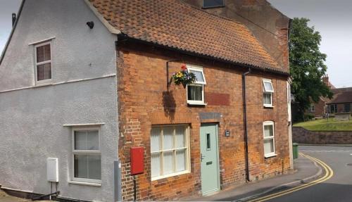 Ollerton Casa | The Old Shop at Savile House - Sherwood Forest