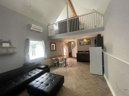 Bristol Casa | The Old Smithy