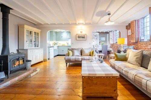 Walsingham Casa | The Old Smithy by Big Skies Cottages