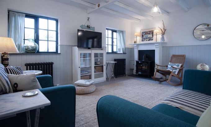 Wiseman's Bridge Cabaña | The Old Spa - 2 Bedroom Cottage - Pleasant Valley
