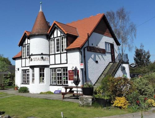 Beattock Hotel | The Old Stables Pub with rooms