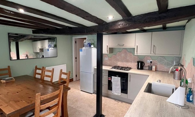 Warwick Casa | The Old Warwick House