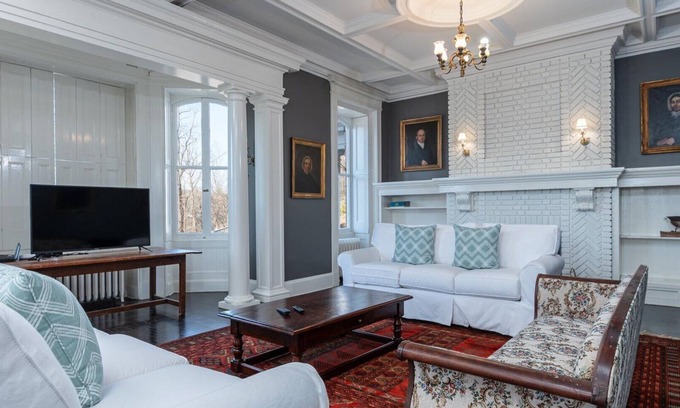 Springfield Casa | The Ole Magic Magnificent Mansion near Okemo