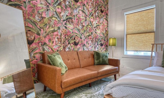 Galveston Hotel | The Oleander Hotel Room 7