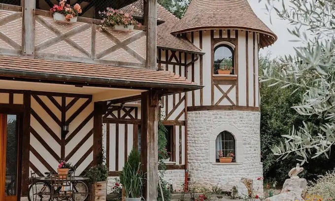Englesqueville-en-Auge Casa | The Olivier Manor
