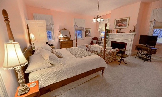 Canandaigua Cama Y Desayuno | The Oliver Phelps Suite-Suite-De gran tamaño-Baño con ducha