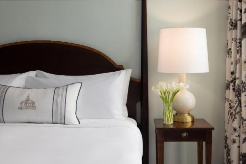 Hot Springs Complejo | The Omni Homestead Resort & Spa