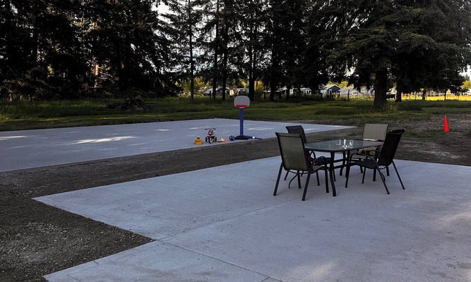 Rochester Casa | The one with the sport court