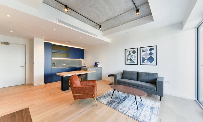 Canning Town South Apartamento | The Orchard: Stylish Family Sized Apartment- Close to o2