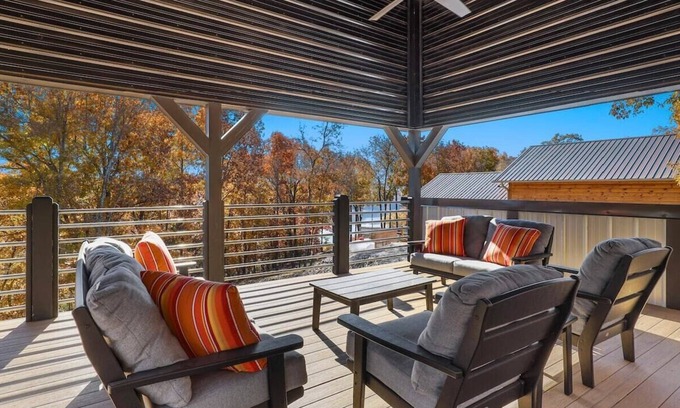 Sylvan Shores Casa | The Oriole - Nature Escape - 3 Miles to Dam