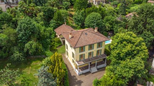 Stresa Casa | The Ortensia, our Room with Lake View, Spacious Park-Facing Balcony and Private External Bathroom at the Villa Isabella Stresa
