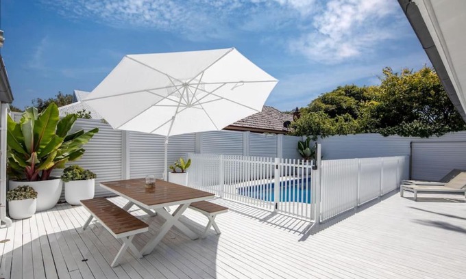 Glenelg South Casa | THE OSLO on Broadway with Pool Villa 1