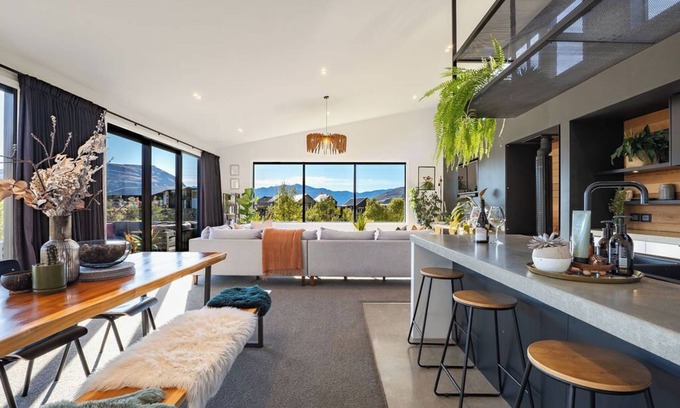 Jacks Point Casa | The Outlook at Jacks Point