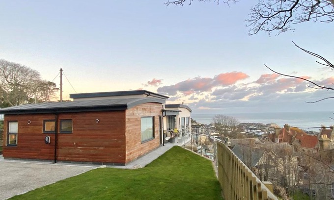 Ventnor Casa | The Overlook