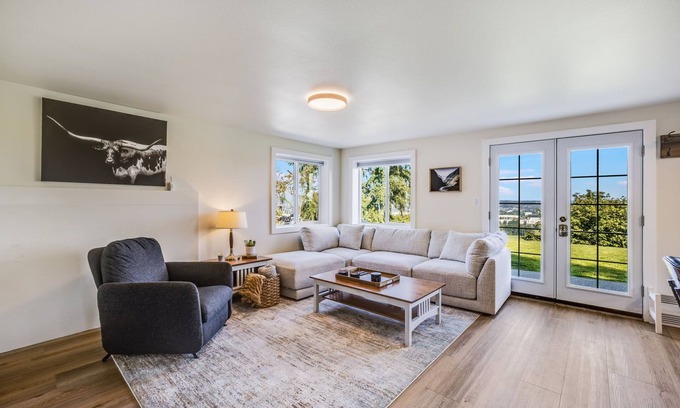 SeaTac Casa | The Overlook-Mt. Rainier View - near Seattle.