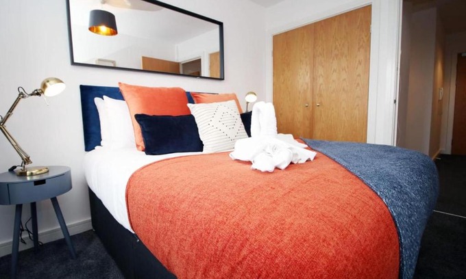 Butetown Apartamento | The Overstone by Mia Living 2 bedroom apartment located between Cardiff Central and Cardiff Bay