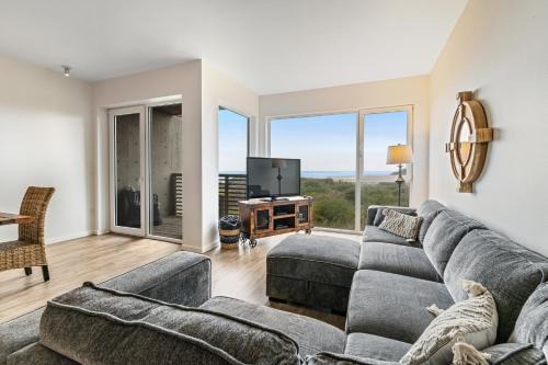 Rockaway Beach Apartamento | The Oyster Bay Condo 107