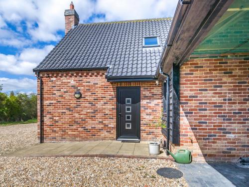 Lowestoft Casa | The Paddocks