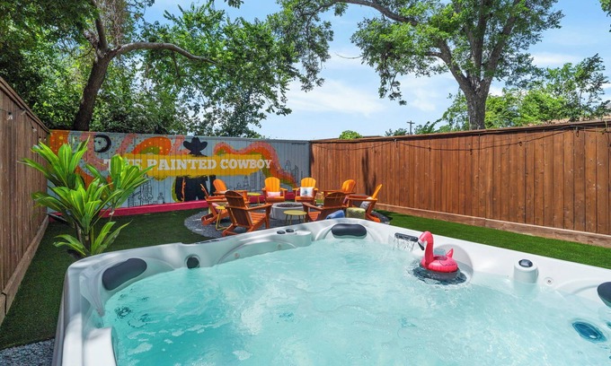 Shady Acres Casa | The Painted Cowboy: Heights~Hot Tub~Fire Pit~Grill~Game Room