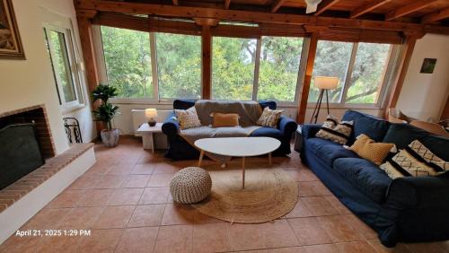Nea Makri Casa | The Painter's Garden, Walk to Sea, Onsite Parking