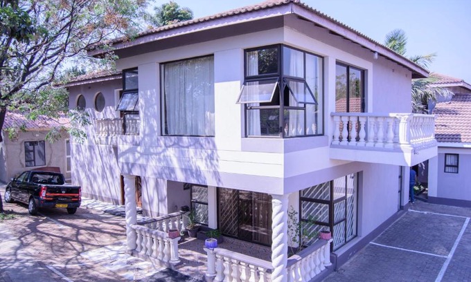 Harare Casa | The Palace Guest House