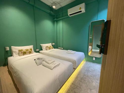 Pathumwan Hotel | The Palette Bangkok Hotel - Self check-in after 10 pm