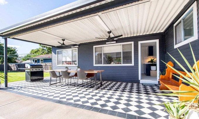 Dubbo Casa | The Palmer Cove - Stylish, Central