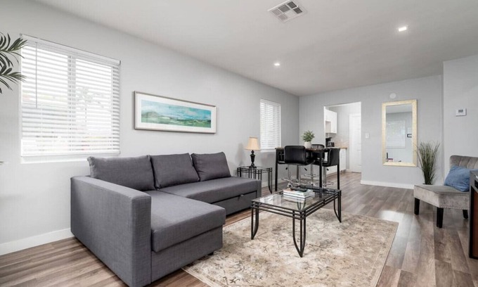 Middle River Terrace Apartamento | The Palms @ Middle River Terrace #1
