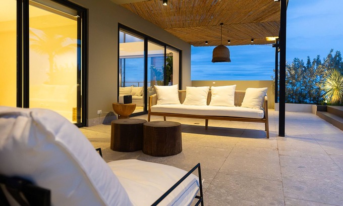 Rio Mar Apartamento | The Palms Penthouse by Acomodo Punta Caelo