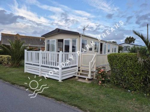 Selsey Casa | The Palms - Spacious 3 Bed at Seal Bay Resort in Selsey