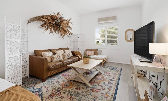 Stockton Casa | “The Palms” Top rated accomodation close to beach